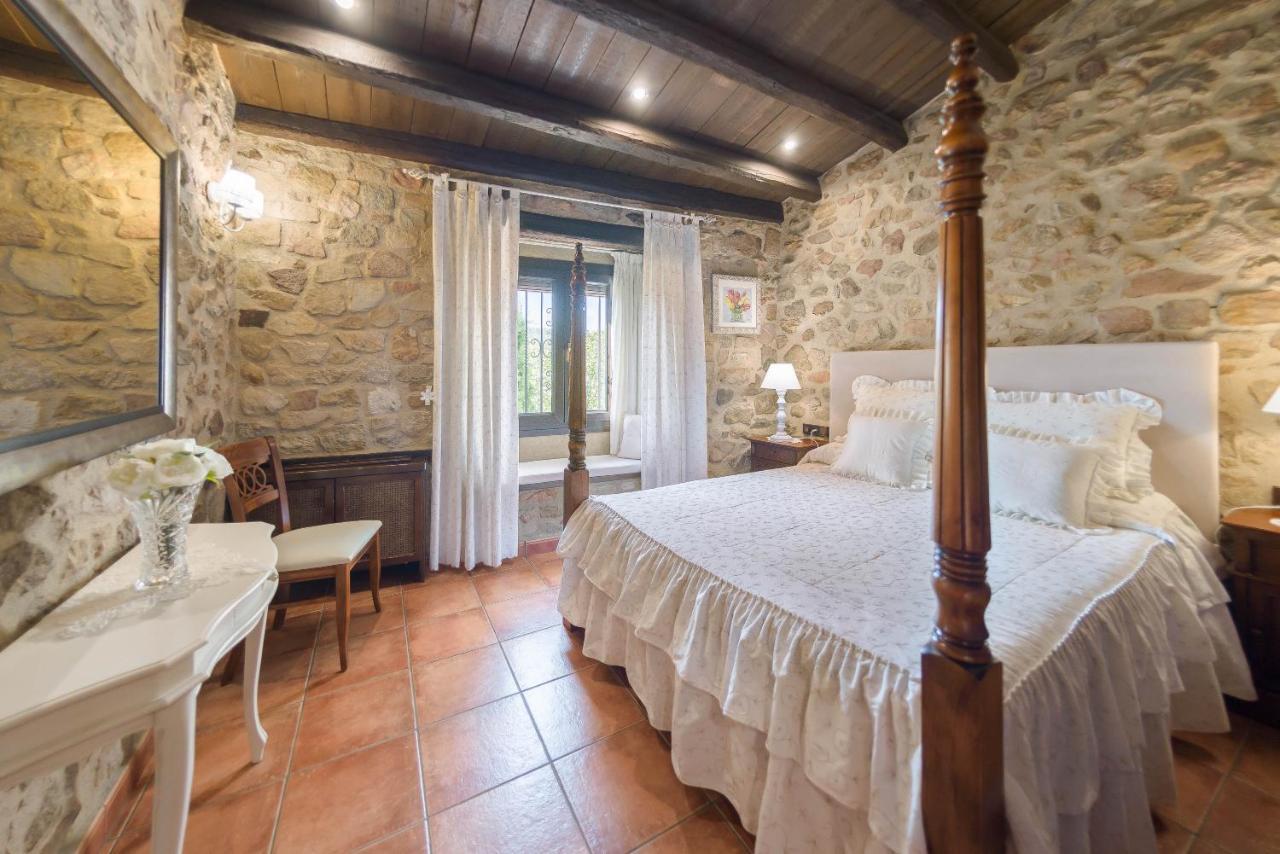 Cal Bisbe, Your Rural Holiday Home Capmany ภายนอก รูปภาพ