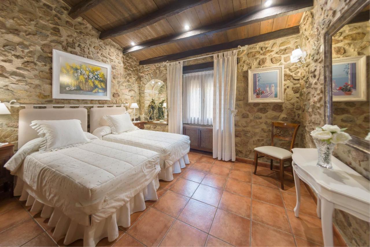 Cal Bisbe, Your Rural Holiday Home Capmany ภายนอก รูปภาพ